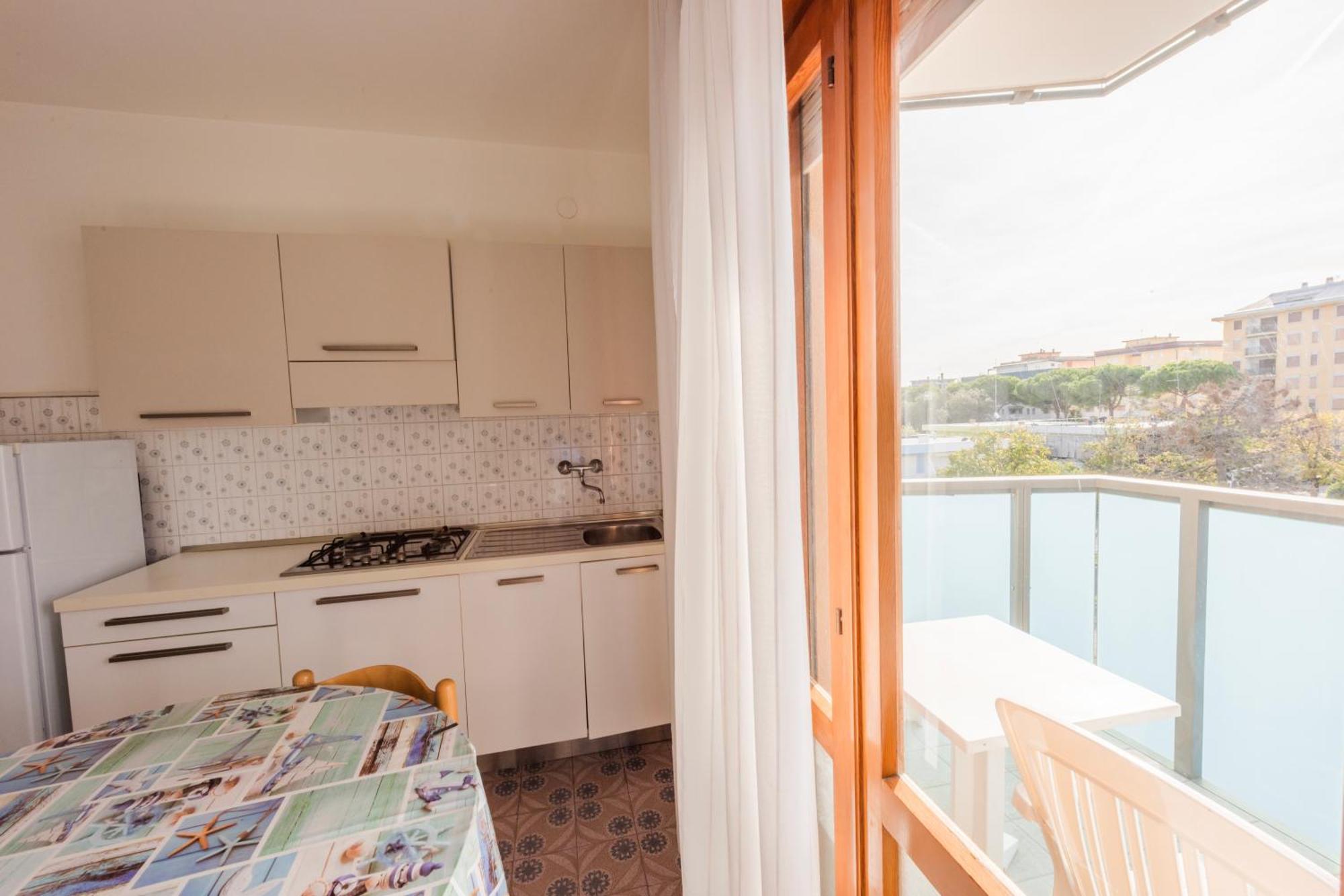 Altan Apartment *