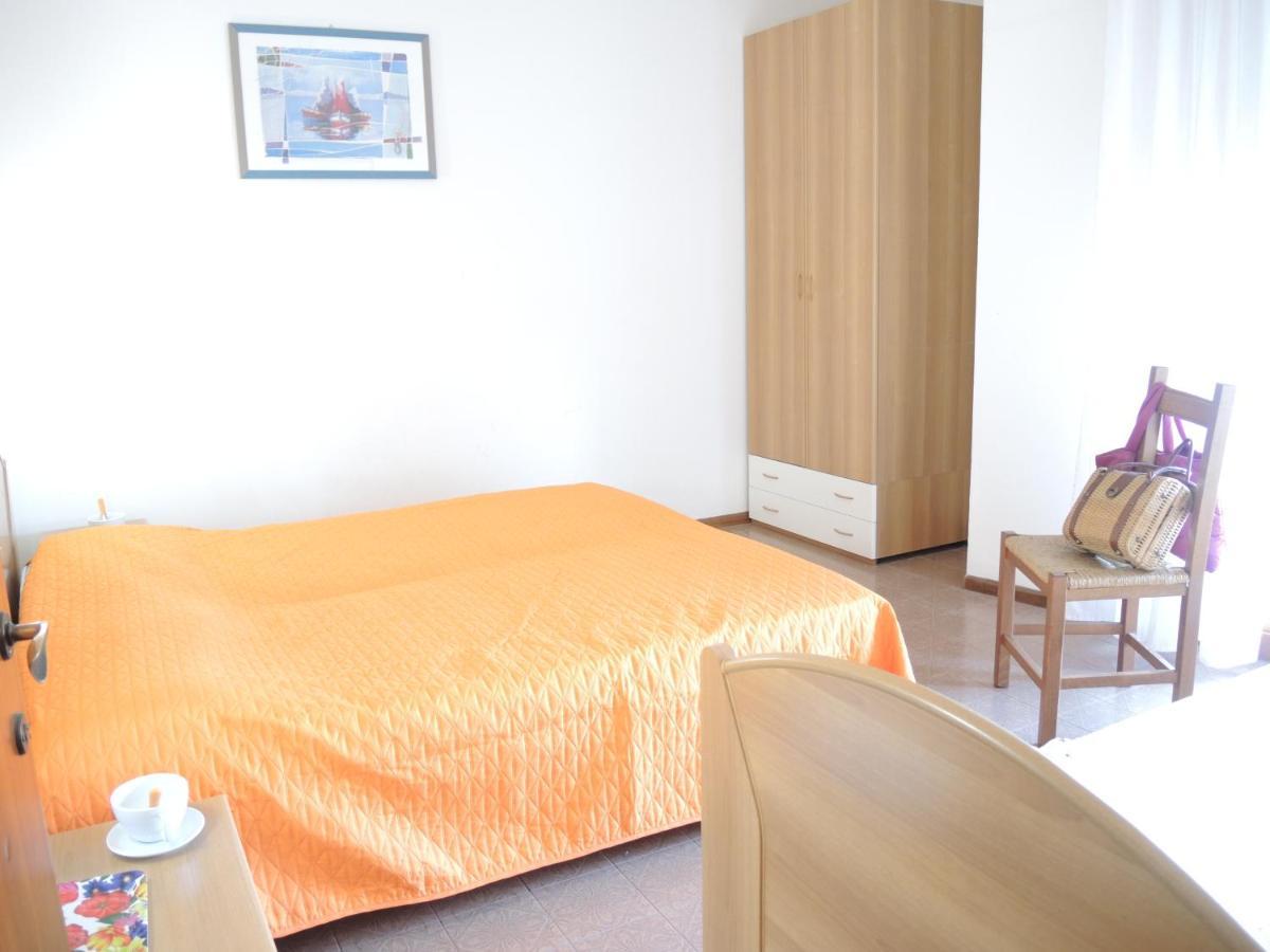 Altan Apartment *